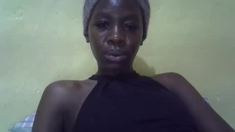 Snapshot of simplyloy33 chatting on 19, 4, 2026 simplyloy33 online show from 19, 4, 2026