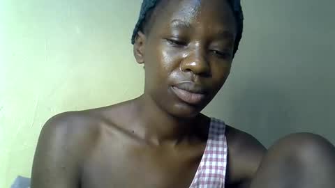 Snapshot of simplyloy33 chatting on 27, 5, 2026 simplyloy33 online show from 27, 5, 2026