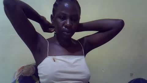 Snapshot of simplyloy33 chatting on 5, 7, 2026 simplyloy33 online show from 5, 7, 2026