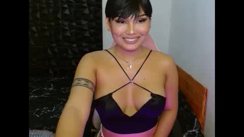 hi im thalia  nice to meet you  please give me thumbs up 3 online show from 1, 2, 2025