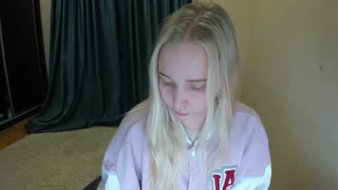 Snapshot of singlemother5619 chatting on 11, 2, 2025 nika online show from 11, 2, 2025