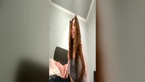 Snapshot of sinn3er chatting on 18, 6, 2026 sinn3er online show from 18, 6, 2026