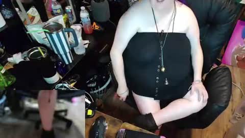 Snapshot of sinstresshemlock chatting on 10, 6, 2026 Sinstress hemlock online show from 10, 6, 2026