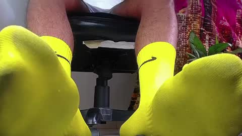 only foot                         worshipers here online show from 21, 12, 2024