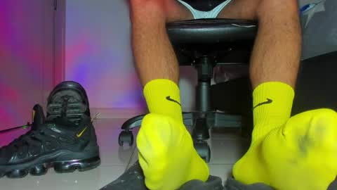 only foot                         worshipers here online show from 3, 4, 2026