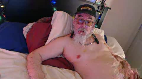 Snapshot of sirbeercan chatting on 4, 3, 2025 sir beer can the friendly hermit online show from 4, 3, 2025