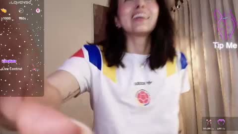 Snapshot of siren_indira_ chatting on 7, 7, 2026 siren indira online show from 7, 7, 2026