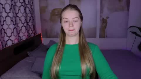 Snapshot of sirenabloom chatting on 18, 7, 2026 SirenaBloom online show from 18, 7, 2026