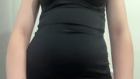 Snapshot of sisi_bunny chatting on 9, 6, 2026 Sisi Bunny online show from 9, 6, 2026