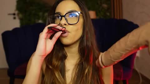 Dee online show from 11, 3, 2026