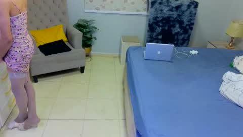 D i f a  Ana Arbeh shemale online show from 10, 3, 2026