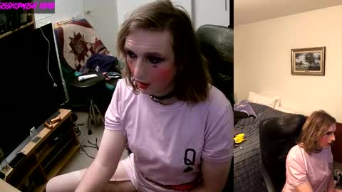 Snapshot of sissycdmish chatting on 12, 9, 2025 SissyCDMish online show from 12, 9, 2025