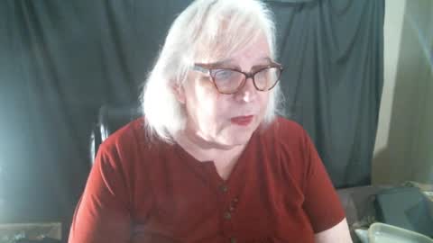 Snapshot of sissydianetx chatting on 4, 1, 2025 Sissy Diane online show from 4, 1, 2025