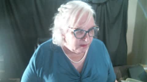 Snapshot of sissydianetx chatting on 6, 1, 2025 Sissy Diane online show from 6, 1, 2025