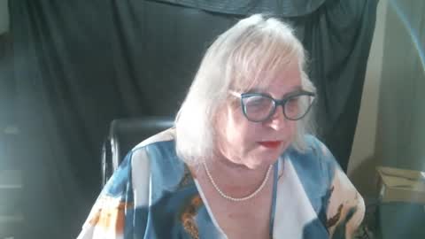 Snapshot of sissydianetx chatting on 25, 1, 2025 Sissy Diane online show from 25, 1, 2025