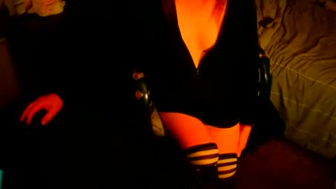 Snapshot of sissyred2314 chatting on 18, 9, 2025 red online show from 18, 9, 2025