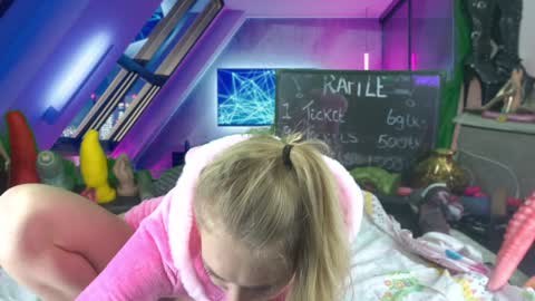 Snapshot of siswet19 chatting on 9, 1, 2025 Elise online show from 9, 1, 2025