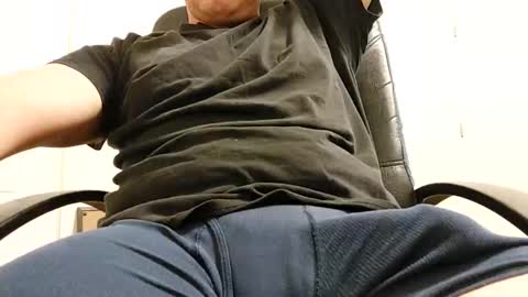 sixinchsolo online show from 23, 10, 2025