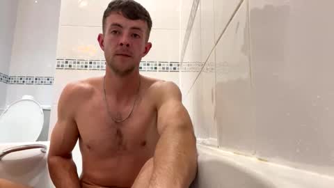 sixpackmac1 online show from 13, 9, 2025