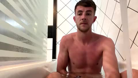 sixpackmac1 online show from 20, 11, 2025