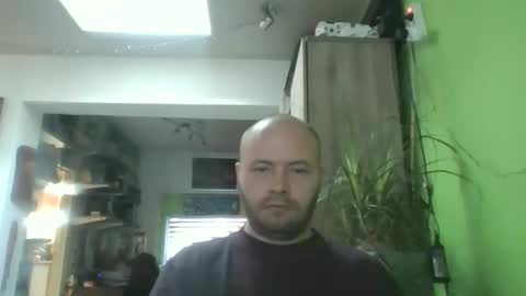 Snapshot of sixten19795 chatting on 19, 11, 2025 sixten19795 online show from 19, 11, 2025