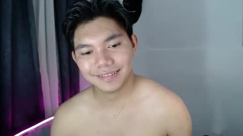 Snapshot of sixtj4s chatting on 17, 2, 2026 mIKE online show from 17, 2, 2026