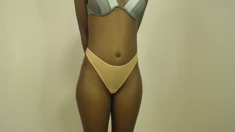 Snapshot of sizzly_ass chatting on 16, 5, 2026 sizzly_ass online show from 16, 5, 2026