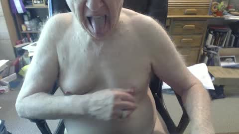 Snapshot of sjbottomboi chatting on 22, 9, 2025 sjbottomboi online show from 22, 9, 2025