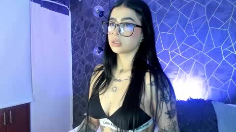 SKAILYN ANGELS online show from 19, 11, 2025