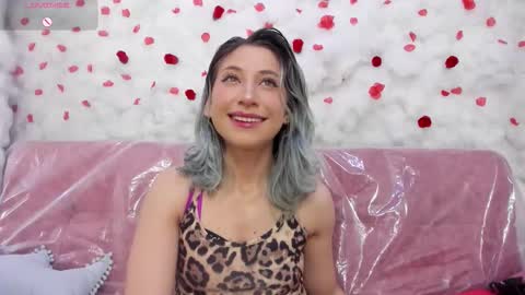 Snapshot of skarletjhonson_ chatting on 8, 10, 2025 Skarlet online show from 8, 10, 2025