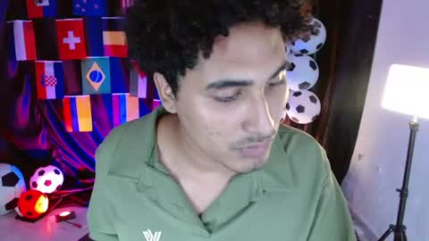 Snapshot of skart_bigcock chatting on 9, 7, 2026 Luciano online show from 9, 7, 2026