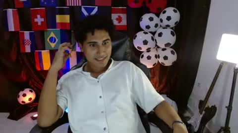 Snapshot of skart_bigcock chatting on 11, 7, 2026 Luciano online show from 11, 7, 2026