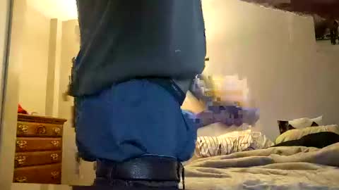 Snapshot of skater_v2 chatting on 6, 1, 2025 Christopher online show from 6, 1, 2025