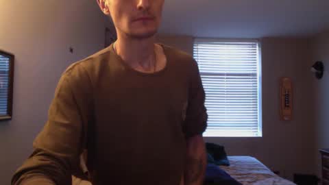 Snapshot of skater_v2 chatting on 9, 10, 2025 Christopher online show from 9, 10, 2025