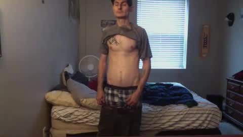 Snapshot of skater_v2 chatting on 13, 10, 2025 Christopher online show from 13, 10, 2025