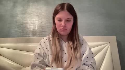 skiimaskabby online show from 7, 2, 2026