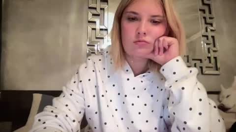 Snapshot of skiimaskabby chatting on 1, 7, 2026 skiimaskabby online show from 1, 7, 2026
