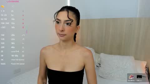 Snapshot of skinny_ariadna chatting on 25, 10, 2025 Ariadna online show from 25, 10, 2025