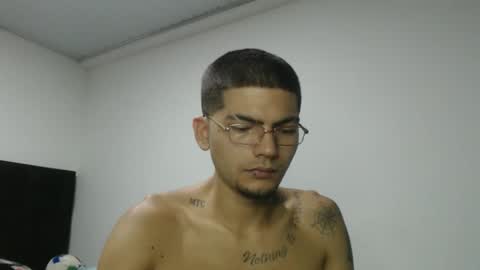 Snapshot of skinny_badboy chatting on 5, 2, 2026 E R O S online show from 5, 2, 2026