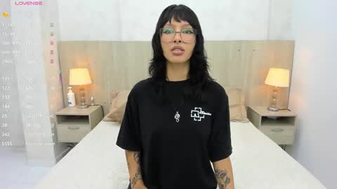 Emily Rojas online show from 24, 9, 2025