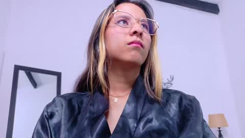 Snapshot of skinny_hottie18 chatting on 5, 2, 2025 skinny_hottie18 online show from 5, 2, 2025