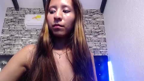Snapshot of skinny_hottie18 chatting on 28, 2, 2025 skinny_hottie18 online show from 28, 2, 2025