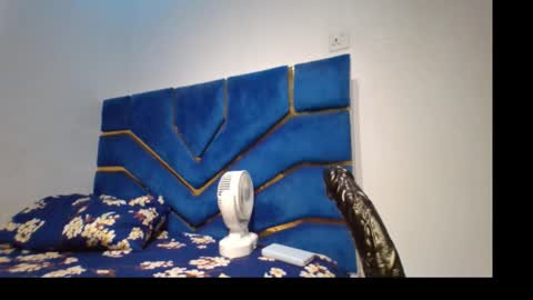 skinnyasssexyboobs online show from 28, 2, 2026