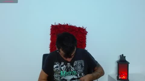 Snapshot of skinnydevil1 chatting on 13, 2, 2026 skinnydevil1 online show from 13, 2, 2026