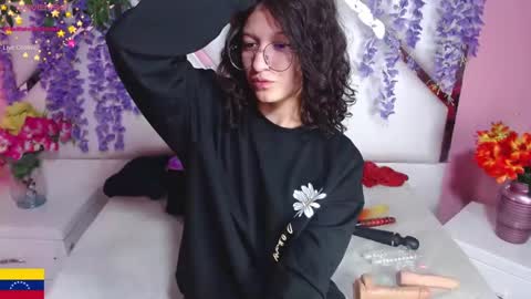  SKINNYHORNY   online show from 28, 12, 2024