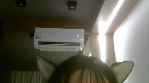 skinnykittencam online show from 19, 2, 2026