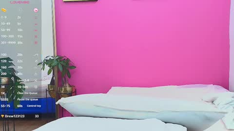 Karla  online show from 4, 3, 2025