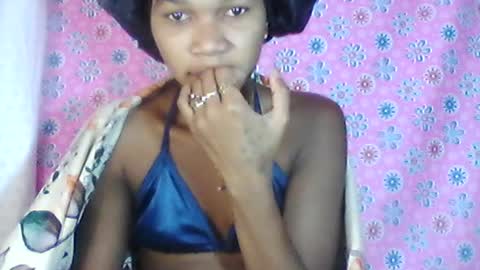 Snapshot of skinygirl2 chatting on 21, 6, 2026 skinygirl2 online show from 21, 6, 2026