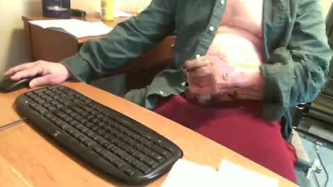 Snapshot of skn1960e chatting on 10, 12, 2024 skn1960e online show from 10, 12, 2024