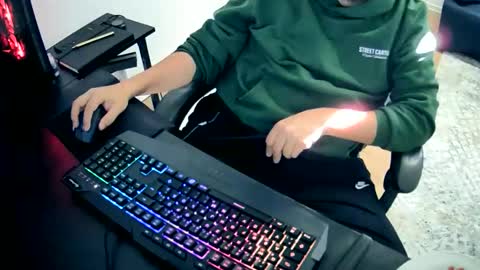 skullcandyyyy online show from 9, 4, 2026